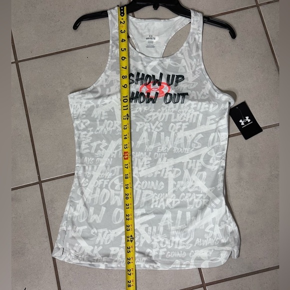Under Armour Women Athletic Gray Tank Top Compression Show Up Show Out Size M. - Picture 9 of 10